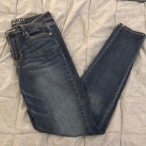 Aeropostale High-Waisted Jegging Jeans